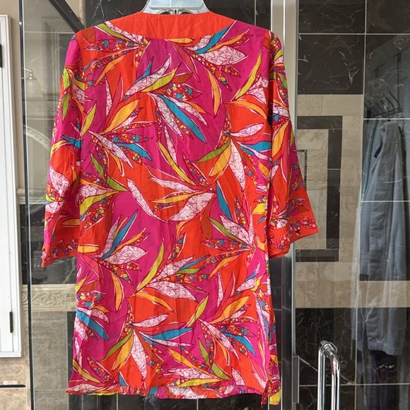 Trina Turk swim coverup, size M, like new condition, worn once. - Picture 5 of 5